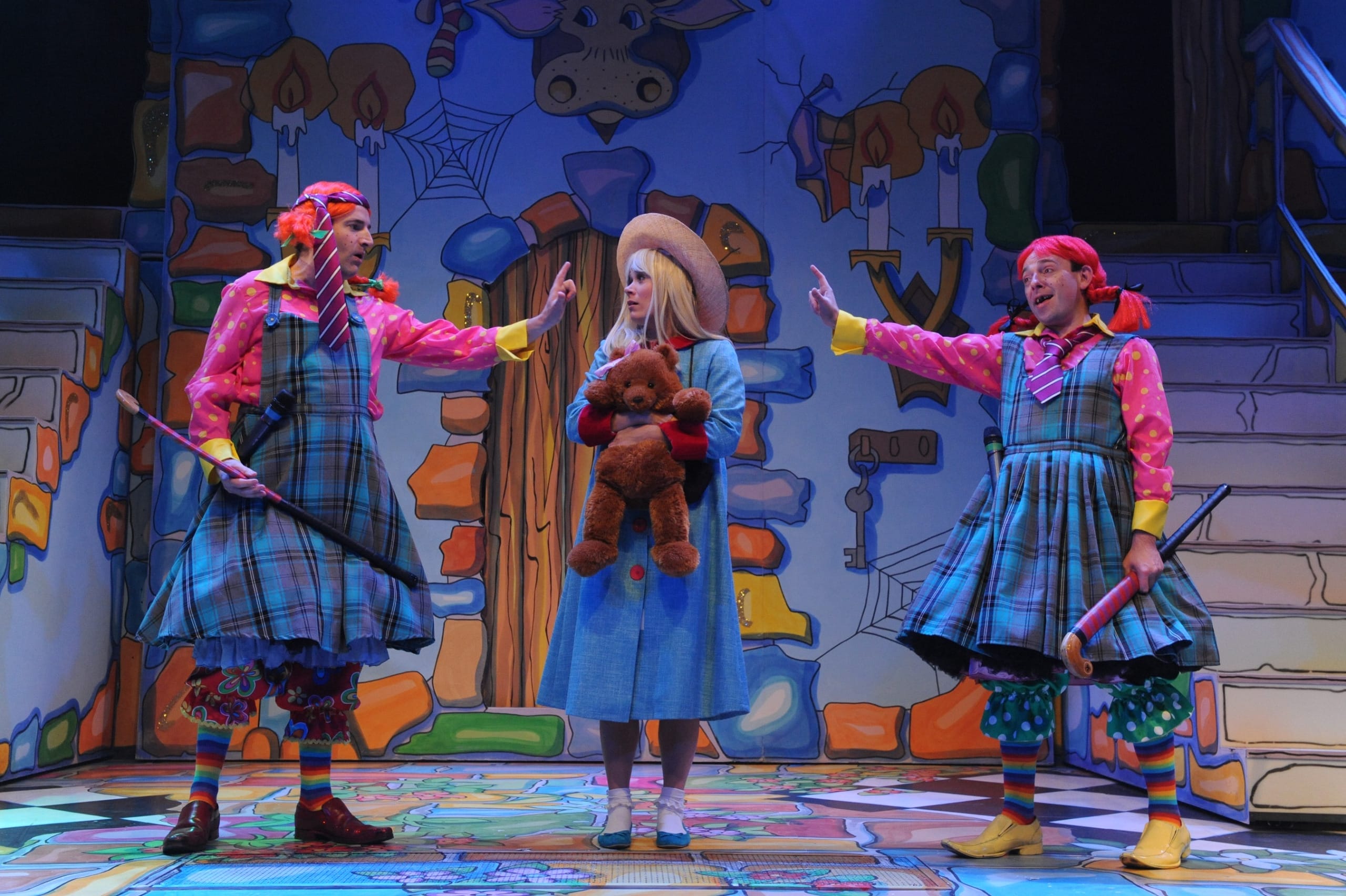 The ugly step sisters taunting Cinderella