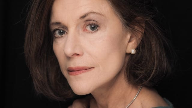Belinda Lang