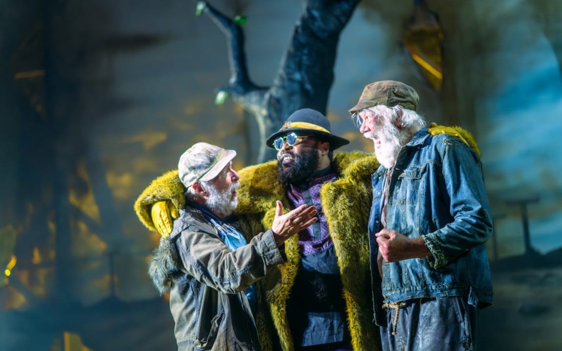 George Costigan as Vladimir, Gbolahan Obisesan as Pozzo and Matthew Kelly as Estragon - Photographer Mihaela Bodlovic