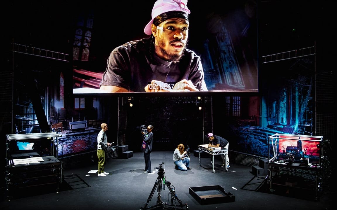 Photographer: Ed Waring