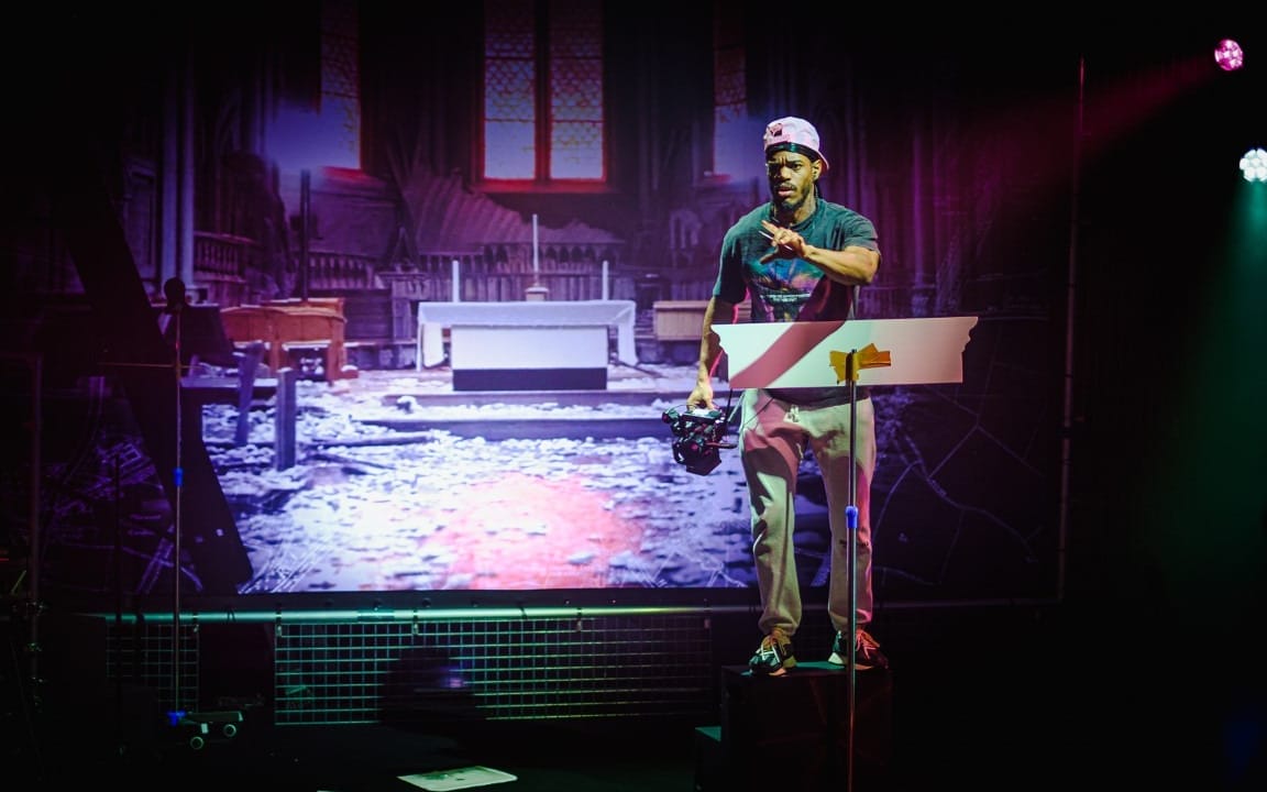 Photographer: Ed Waring