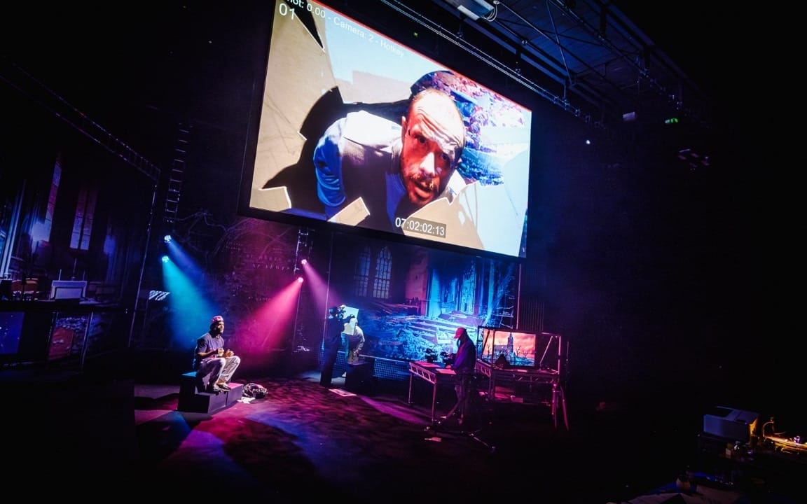 Photographer: Ed Waring