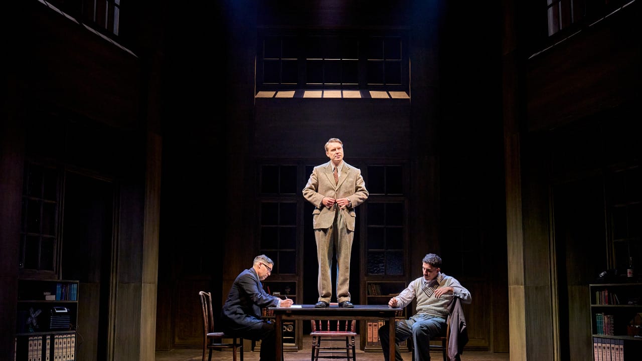 Production Photos © Manuel Harlan