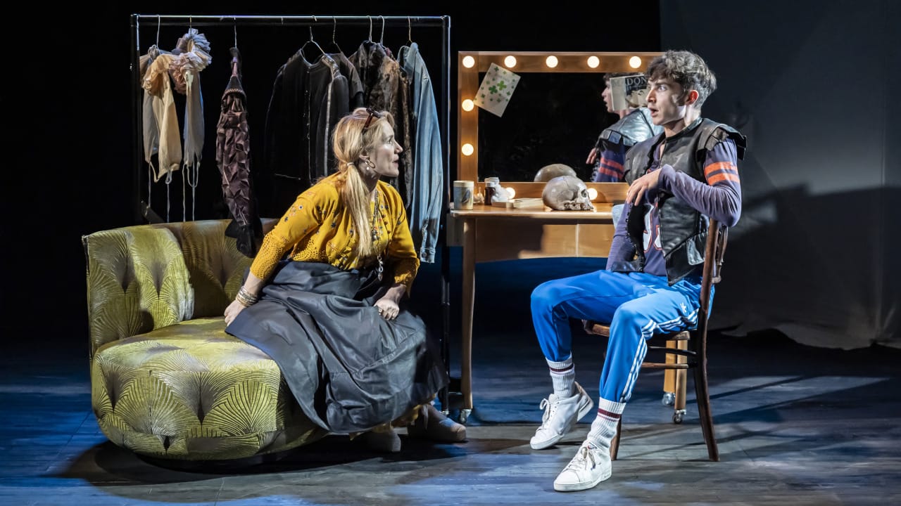 Production Photos © Johan Persson