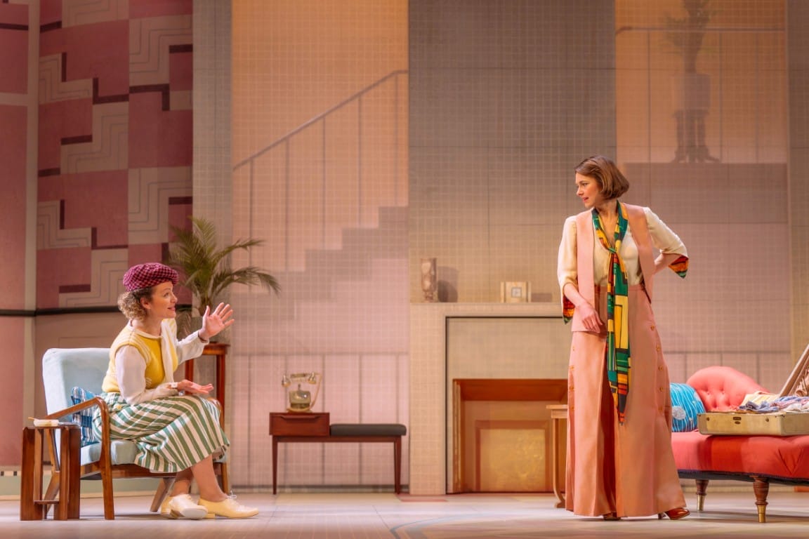 Photographer Mihaela Bodlovic 