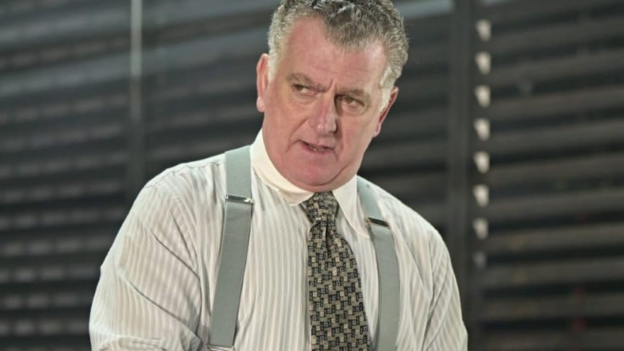 Production photography by Manuel Harlan