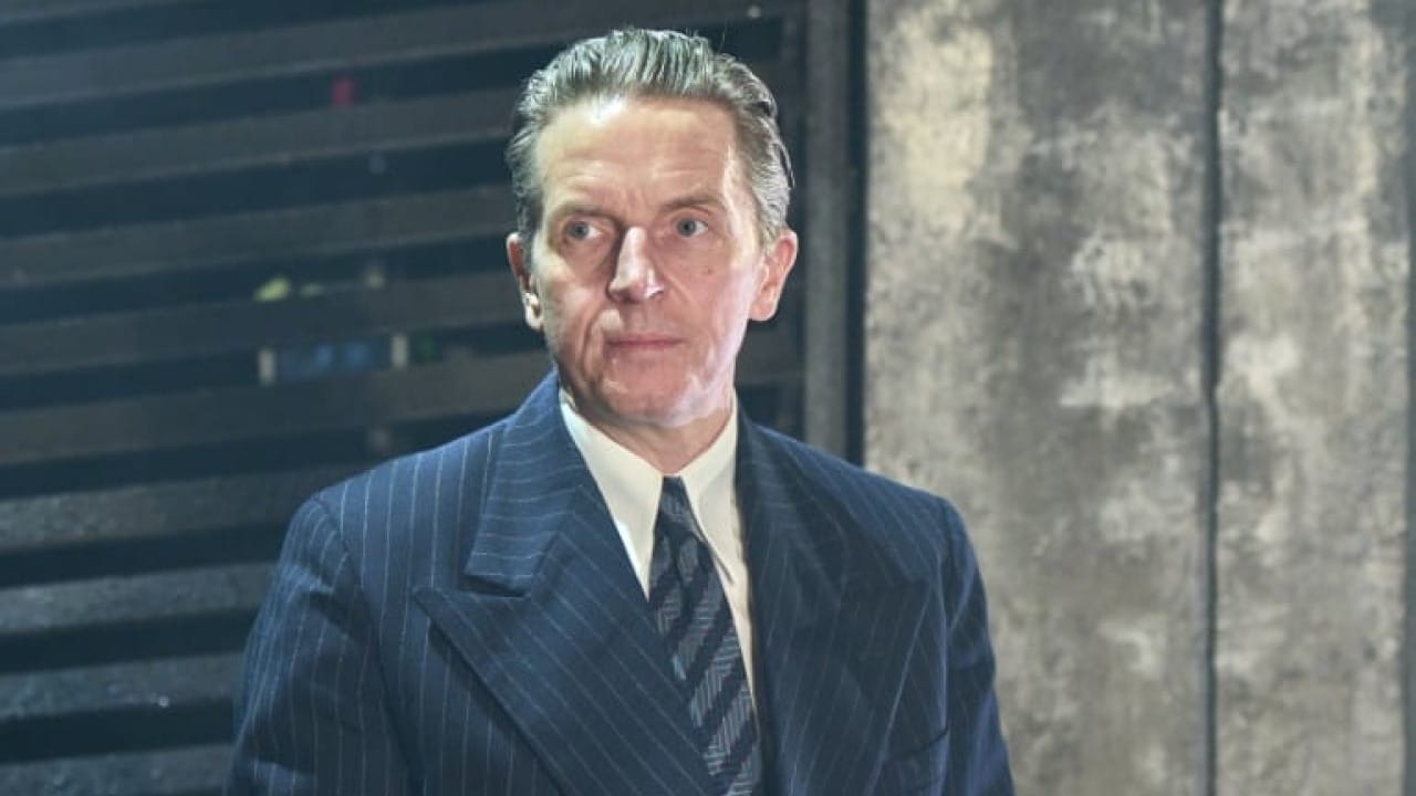 Production photography by Manuel Harlan