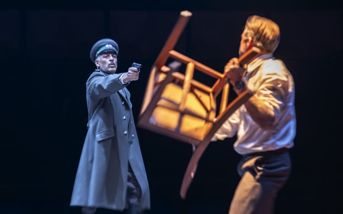 Production photos by Johan Persson