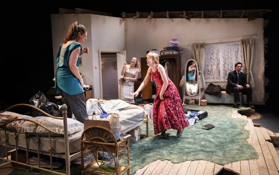 Production Photos by Pamela Raith 